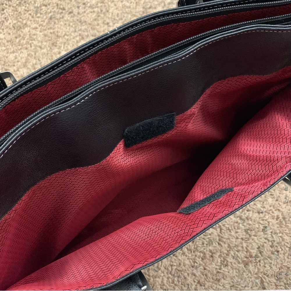 NEW Solo Black Leather Laptop Tote Bag - Picture 8 of 15
